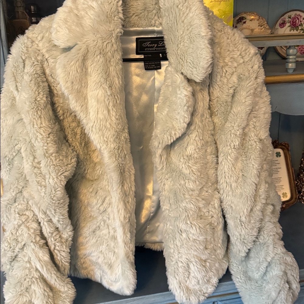 Cream Jacket - Picture 2 of 4